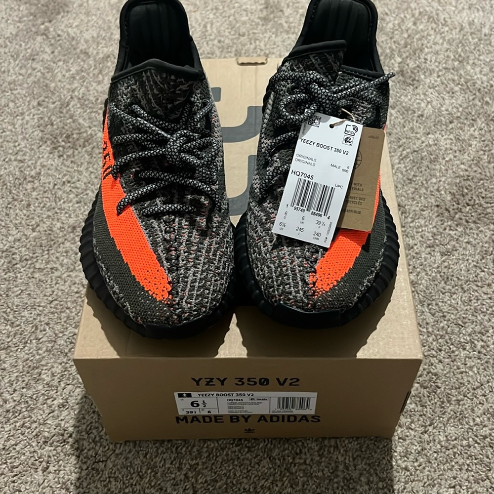 Yeezy size 6.5